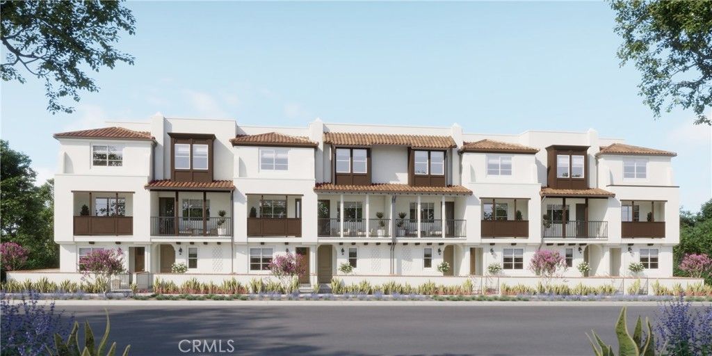 320 E Whittier Boulevard, La Habra, CA 90631 Main Photo