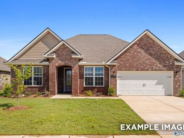 3118 Lisa Lane SE, Decatur, AL 35603