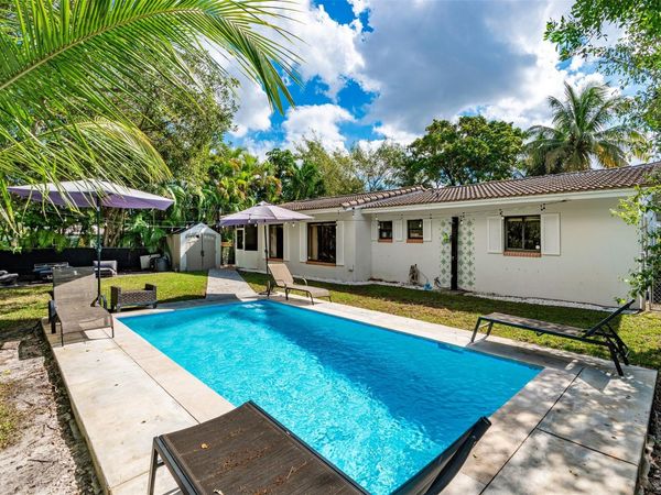 7509 NW 40th Place, Coral Springs, FL 33065