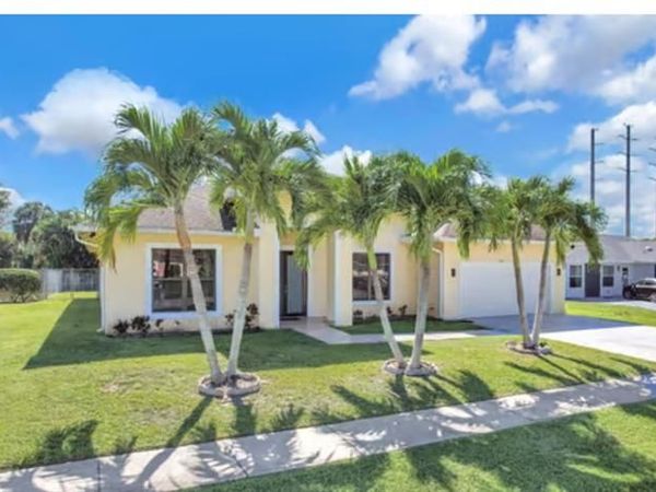 123 Bilbao St, Royal Palm Beach, FL 33411