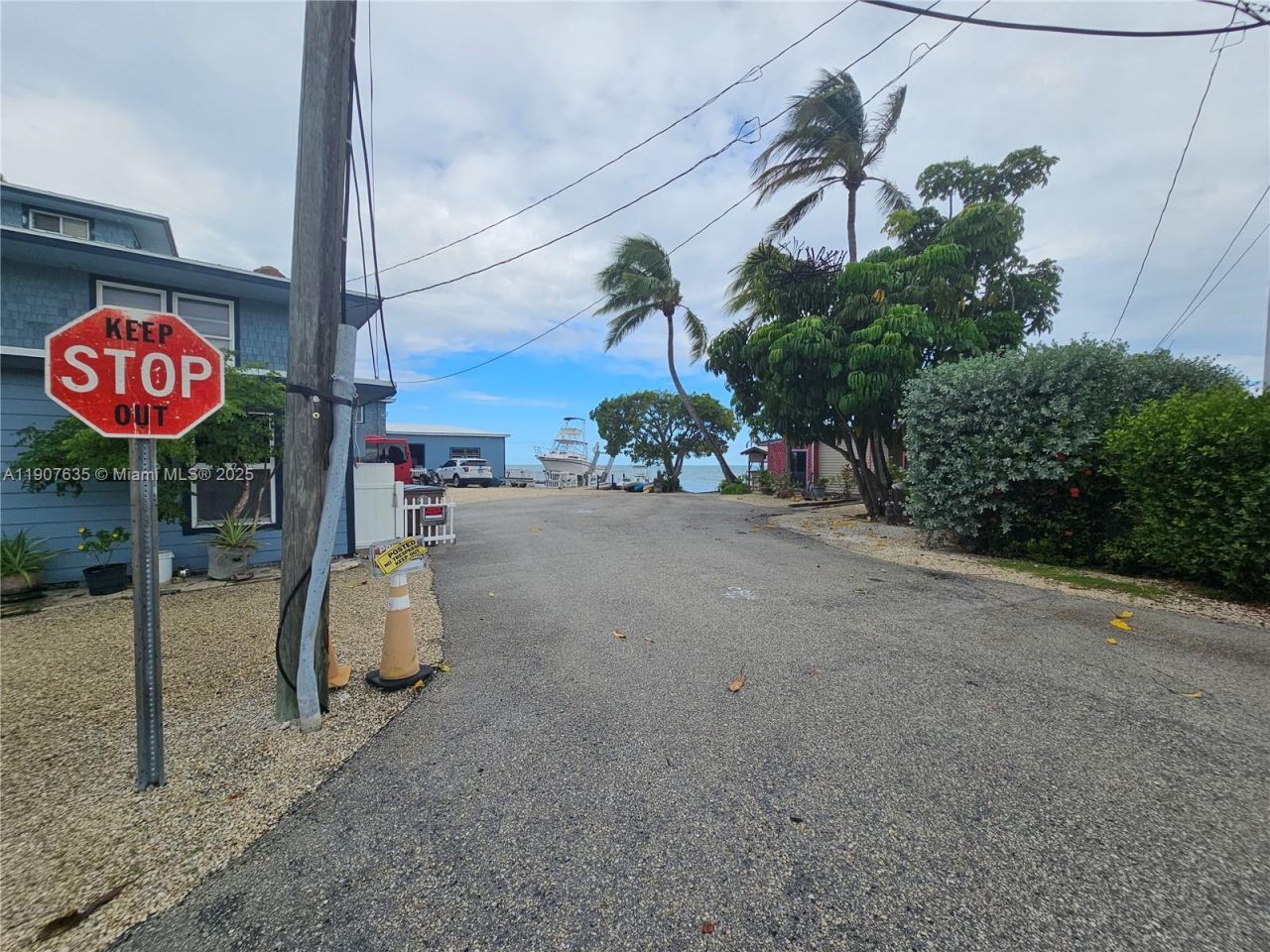 93 N Conch Ave, Marathon, FL 33050 Photo