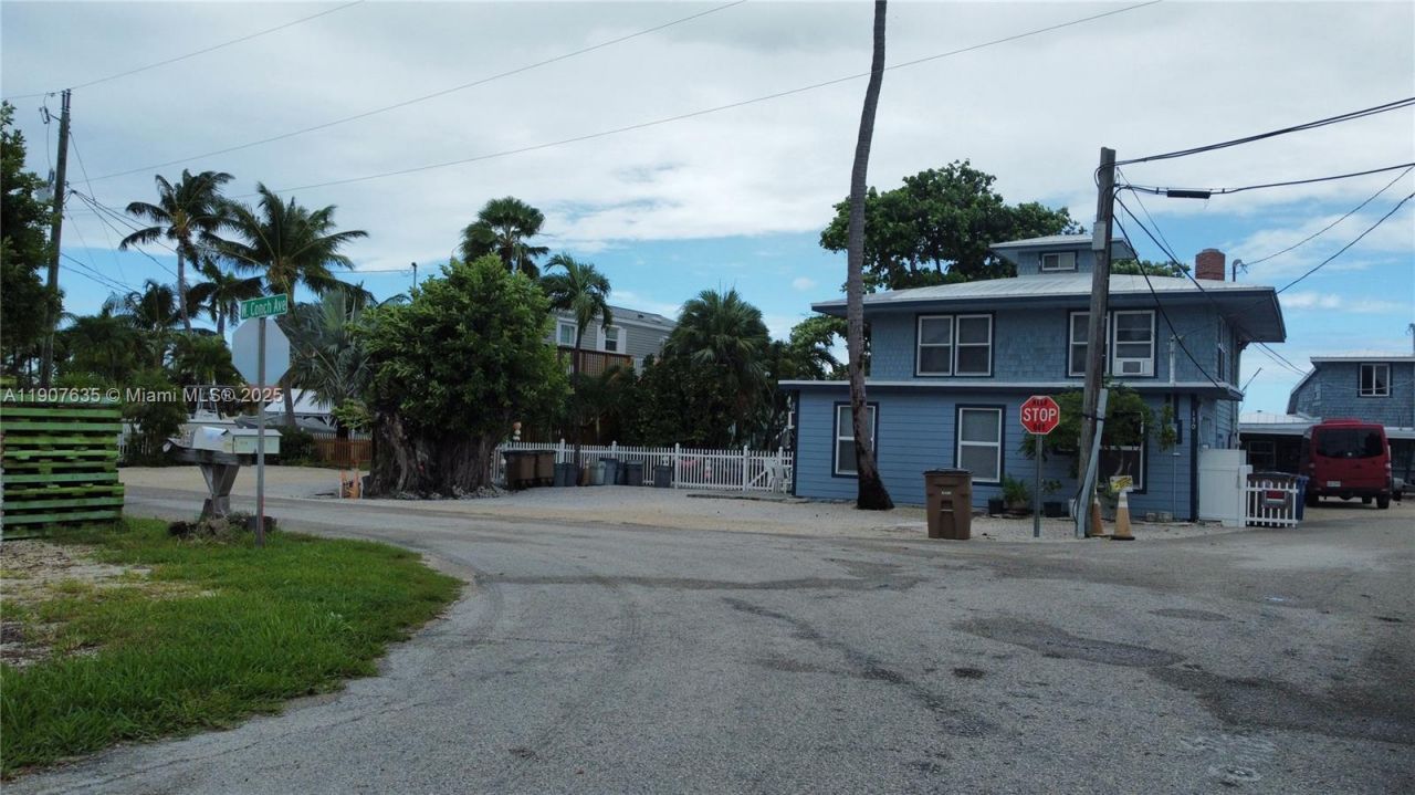 93 N Conch Ave, Marathon, FL 33050 Photo