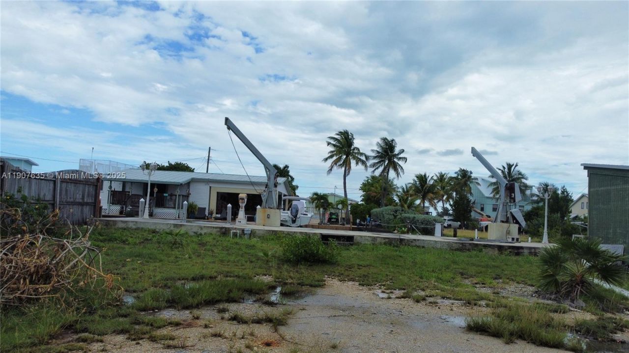 93 N Conch Ave, Marathon, FL 33050 Photo