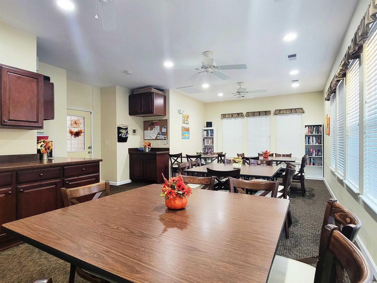 891 Helms Way Photo 29