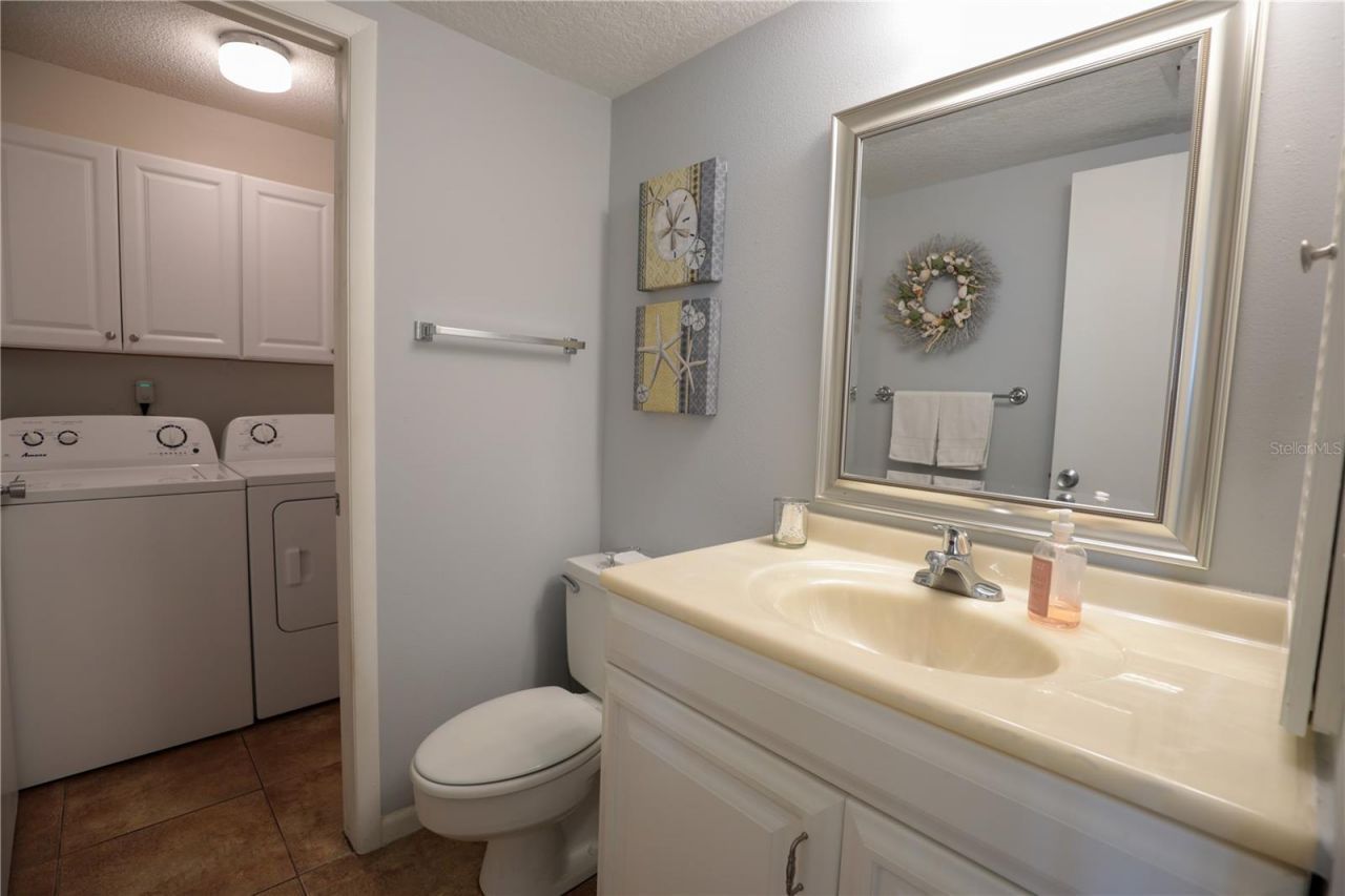 3281 38th Way S, Unit B, Saint Petersburg, FL 33711 Photo