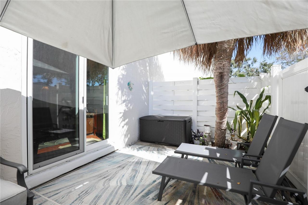 3281 38th Way S, Unit B, Saint Petersburg, FL 33711 Photo