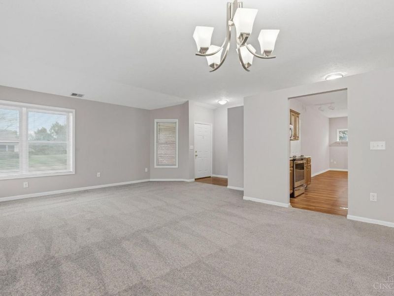 1734 Rosina Drive, Miamisburg, OH 45342 Photo 8