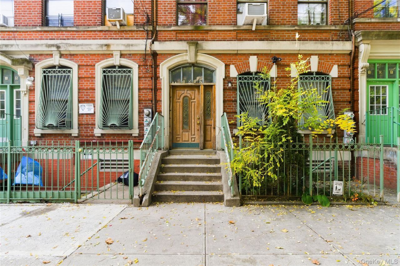1017 Faile Street, Unit 1017B, Bronx, NY 10459 Main Photo