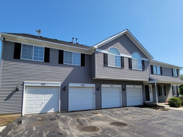 427 Village Creek Drive, Lake In The Hills, IL 60156