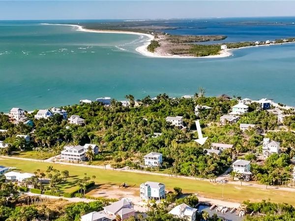 181 Swallow DR, Upper Captiva, FL 33924