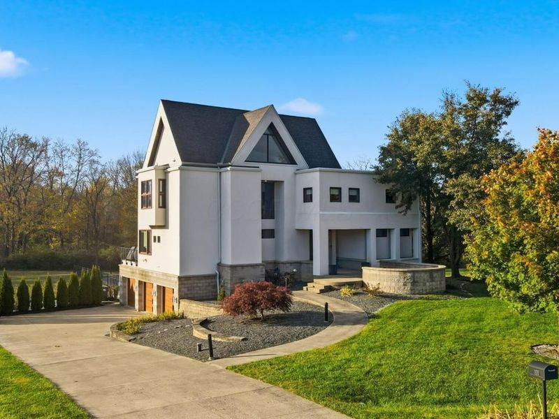 100 Stonesthrow Drive, Alexandria, OH 43001 Photo 2