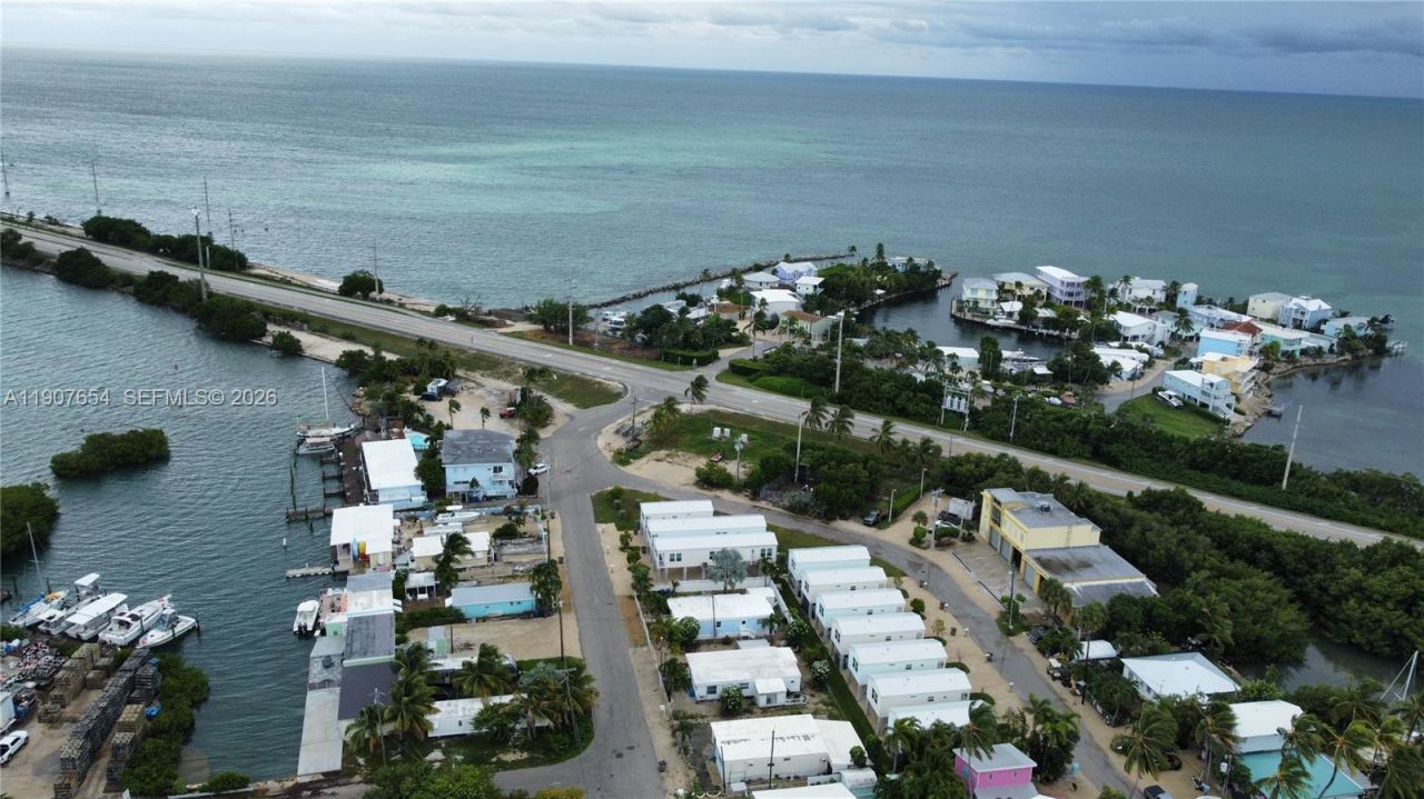 77 S Conch Ave, Marathon, FL 33050 Photo