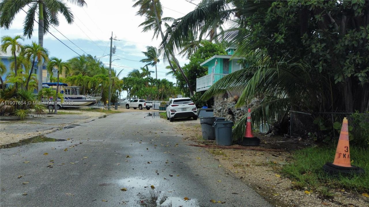 77 S Conch Ave, Marathon, FL 33050 Photo
