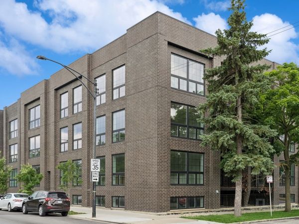 5830 N Lincoln Avenue, Unit 2E, Chicago, IL 60659