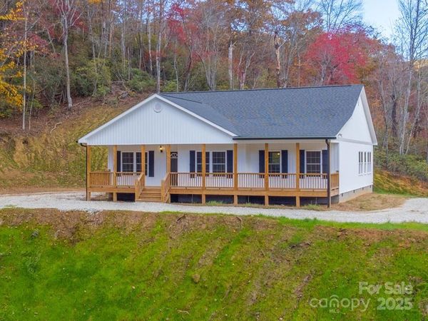 679 Firefly Road, Whittier, NC 28789