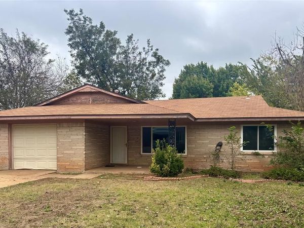 105 S County Line Road, Verden, OK 73092