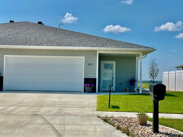 1827 3RD STREET NW, Watertown, SD 57201