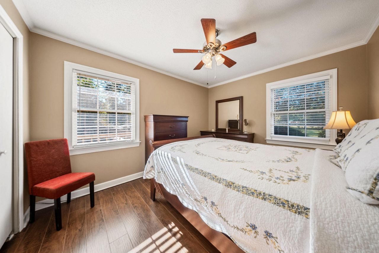 157 Charles Street Photo 11