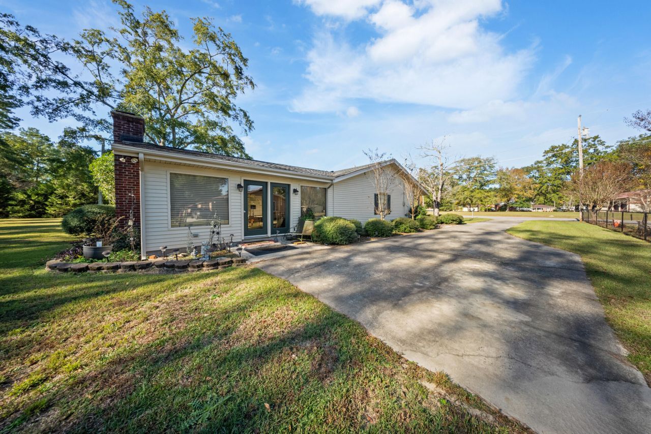 157 Charles Street Photo 25