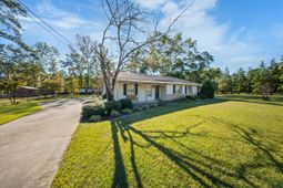 157 Charles Street photo 4