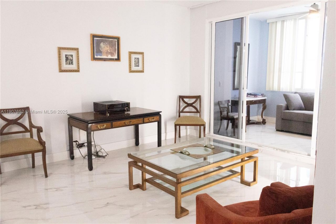 5005 Collins Ave, Unit 1523, Miami Beach, FL 33140 Photo