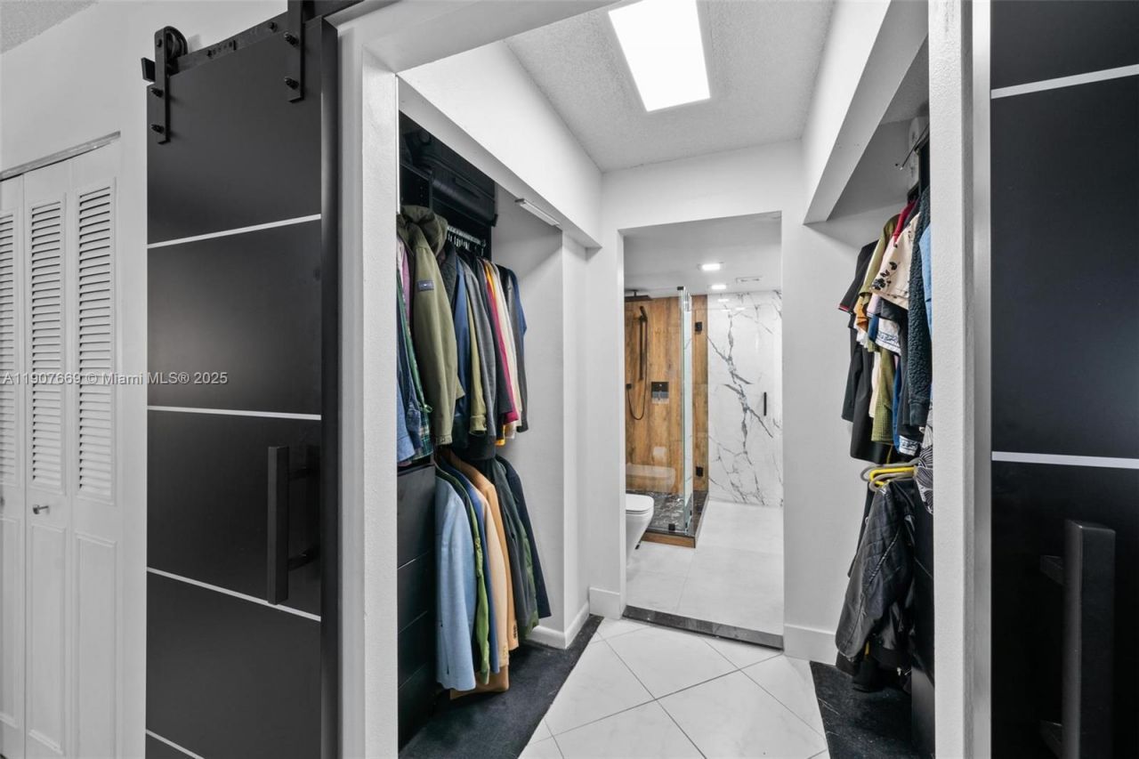 6800 Cypress Rd, Unit 513, Plantation, FL 33317 Photo