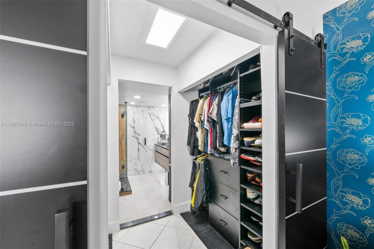 6800 Cypress Rd, Unit 513, Plantation, FL 33317 Photo