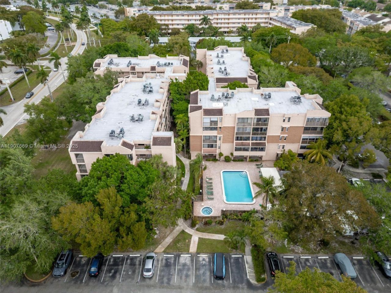 6800 Cypress Rd, Unit 513, Plantation, FL 33317 Photo