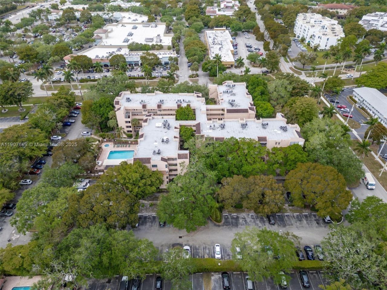 6800 Cypress Rd, Unit 513, Plantation, FL 33317 Photo