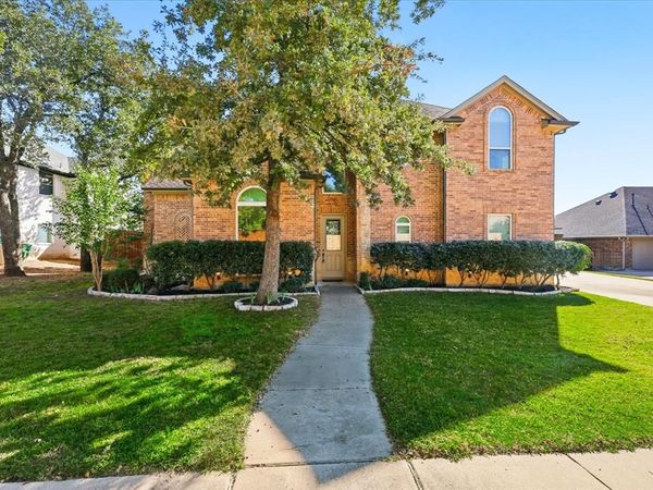 5608 English Oak Drive, Fort Worth, TX 76244