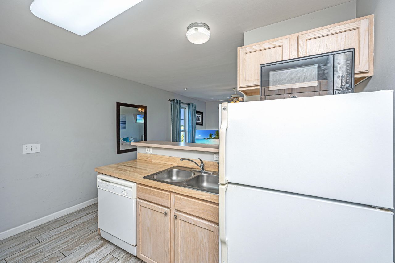 2262 Folly Road Photo 11