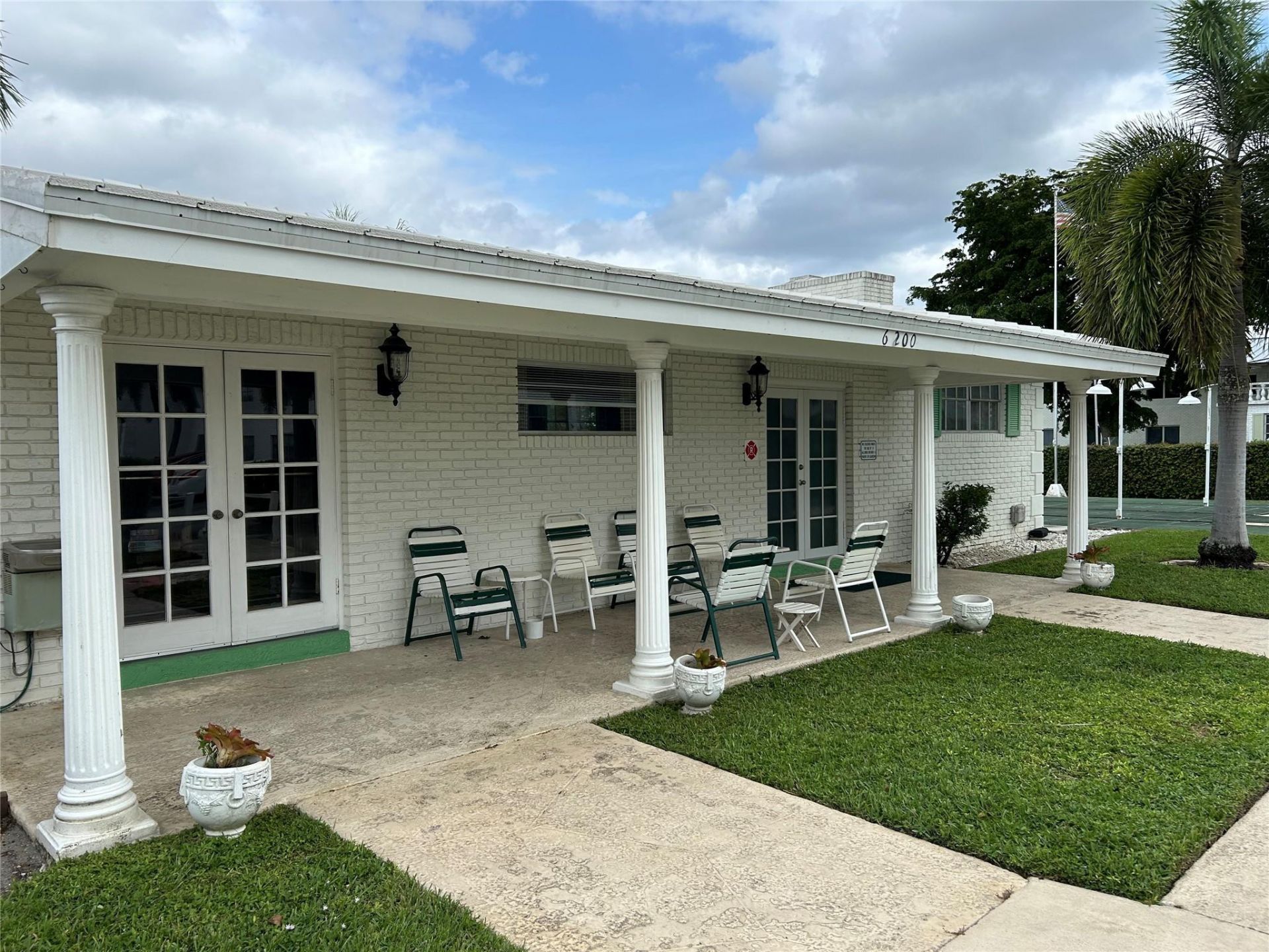 1821 NE 62nd Street, Unit 303, Fort Lauderdale, FL 33308 Photo