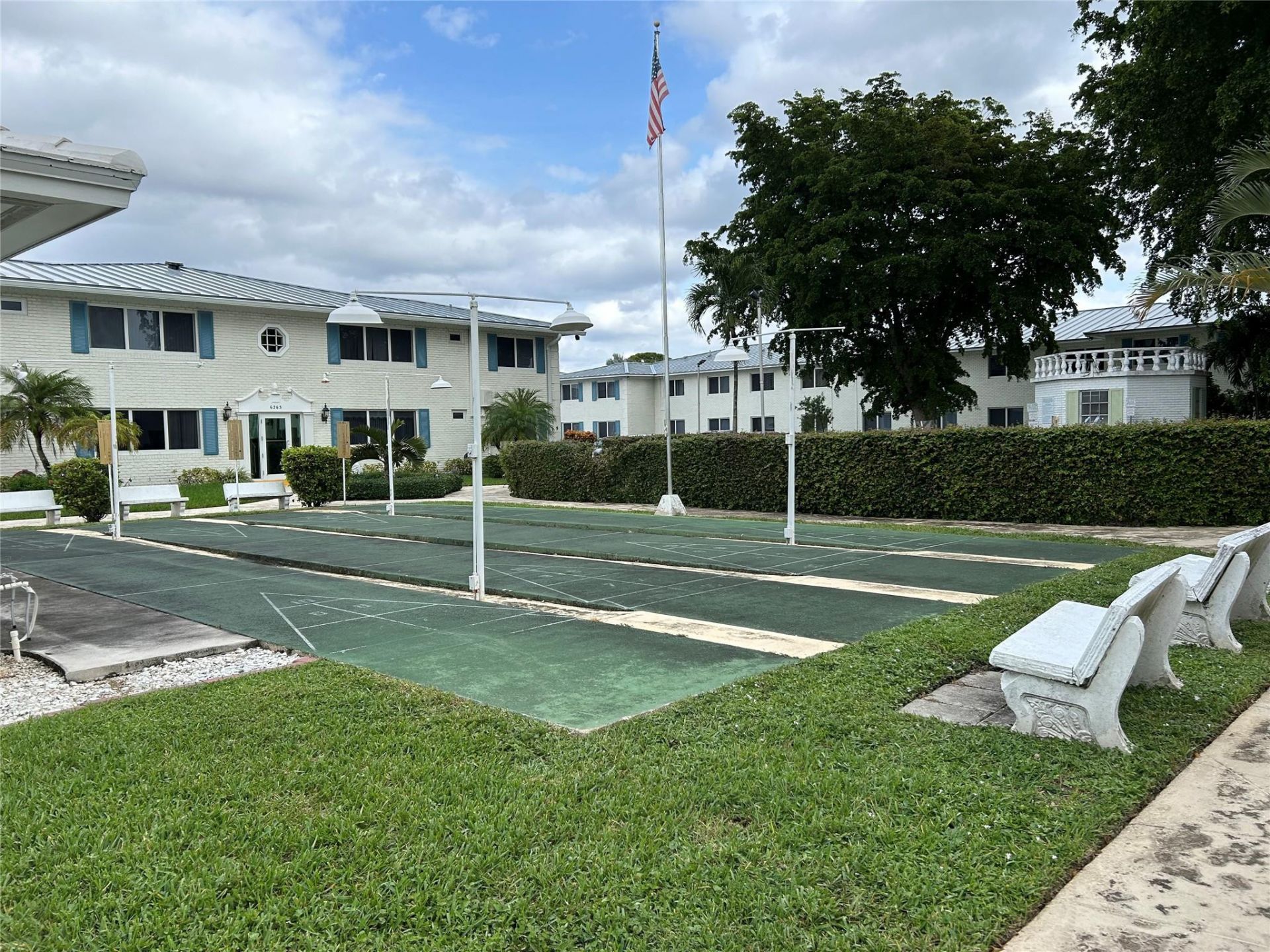1821 NE 62nd Street, Unit 303, Fort Lauderdale, FL 33308 Photo