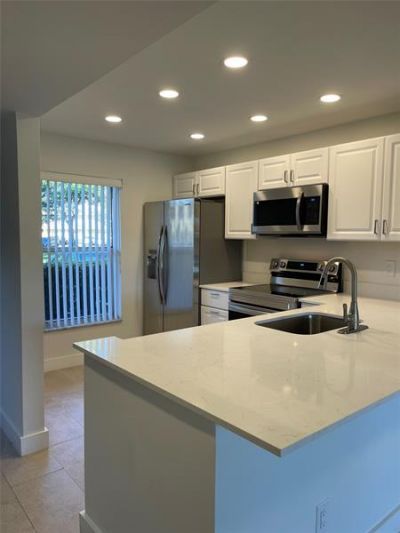 5890 NW 64th Avenue, Unit 103, Fort Lauderdale, FL 33319 Photo