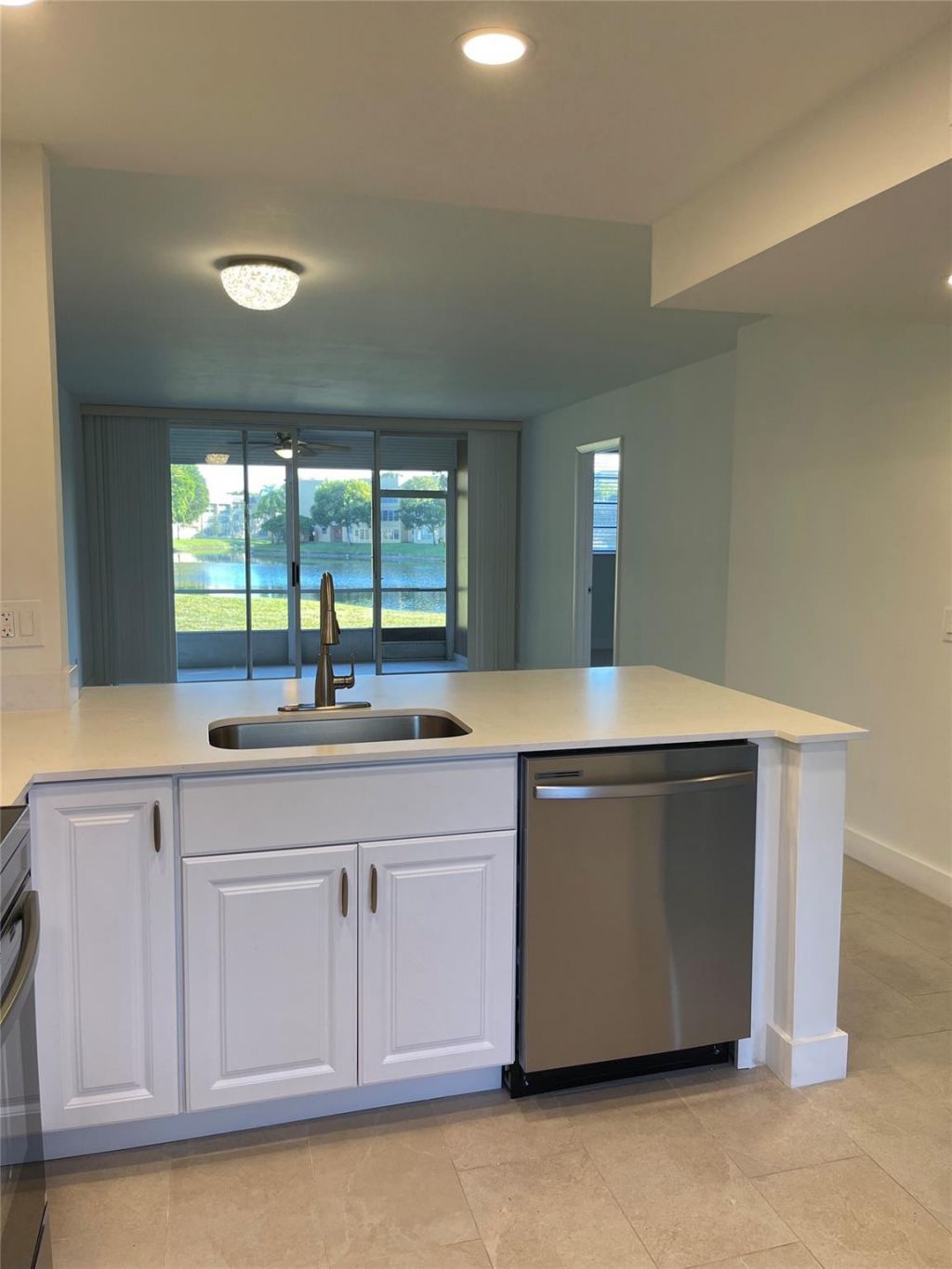 5890 NW 64th Avenue, Unit 103, Fort Lauderdale, FL 33319 Photo