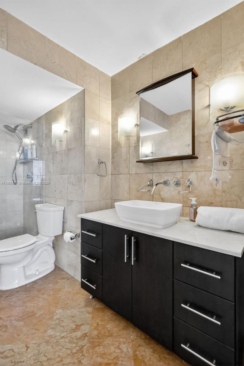 7135 Collins Ave, Unit 705, Miami Beach, FL 33141 Photo