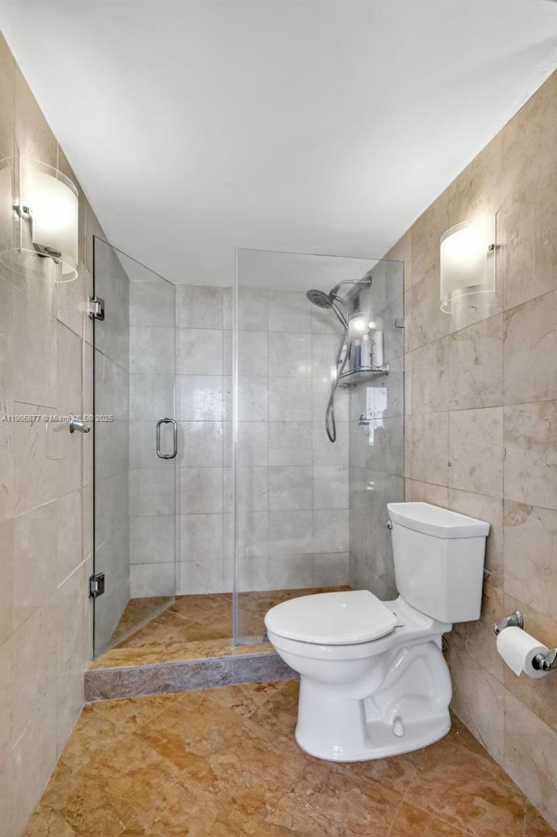 7135 Collins Ave, Unit 705, Miami Beach, FL 33141 Photo