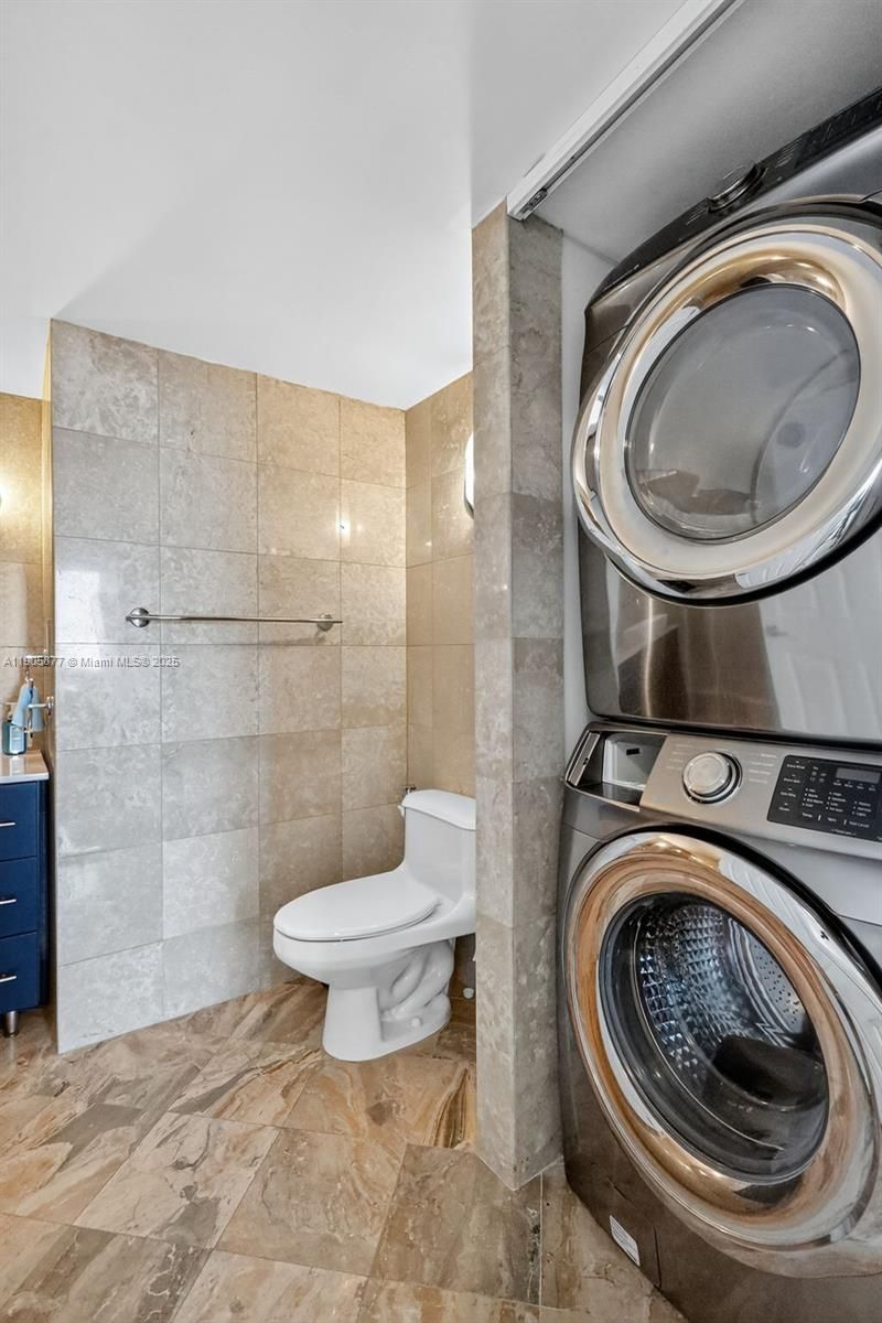 7135 Collins Ave, Unit 705, Miami Beach, FL 33141 Photo