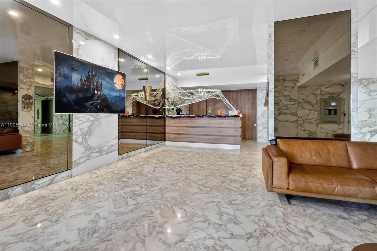 7135 Collins Ave, Unit 705, Miami Beach, FL 33141 Photo