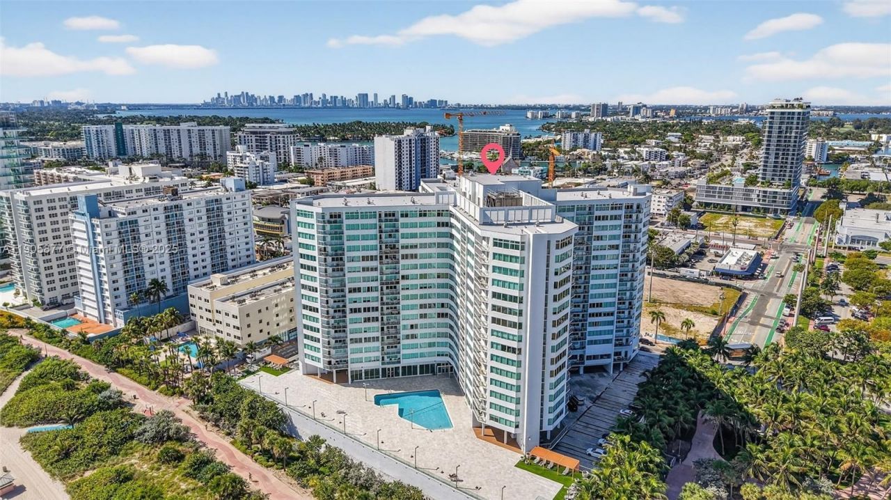 7135 Collins Ave, Unit 705, Miami Beach, FL 33141 Photo