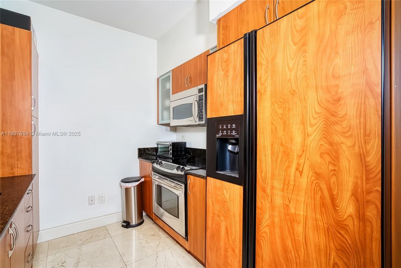 233 S Federal Hwy, Unit 402, Boca Raton, FL 33432 Photo