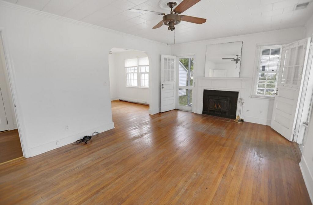 111 S Live Oak Drive Photo 12