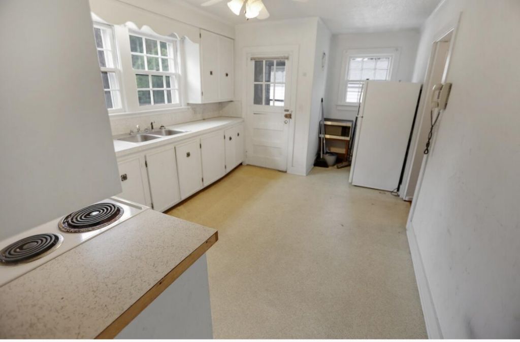 111 S Live Oak Drive Photo 18