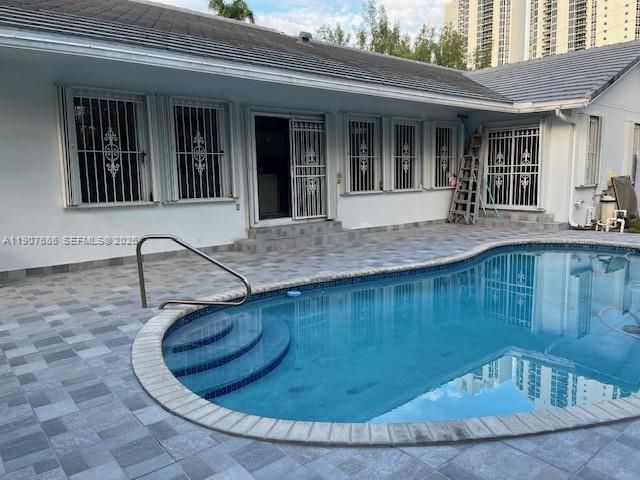 204 191st St, Sunny Isles Beach, FL 33160 Photo