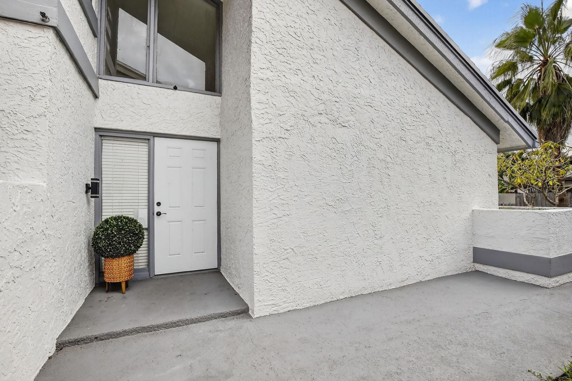 3930 SW 82nd Terrace, Davie, FL 33328 Photo