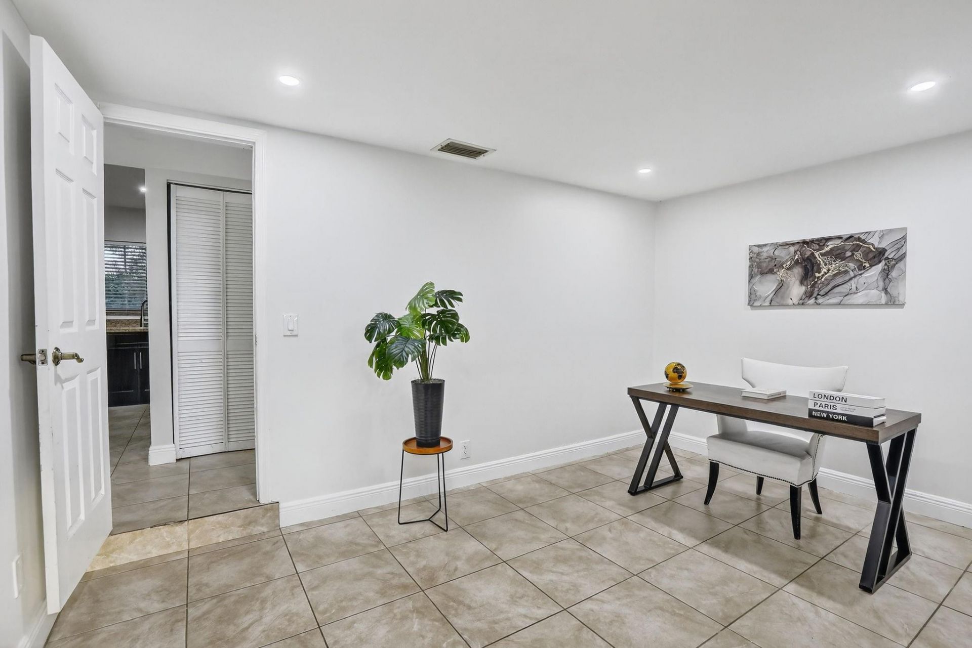 3930 SW 82nd Terrace, Davie, FL 33328 Photo