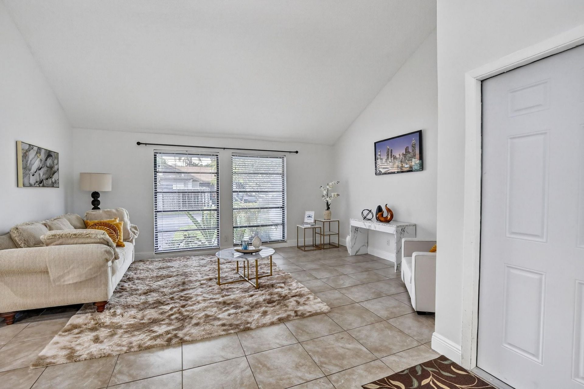 3930 SW 82nd Terrace, Davie, FL 33328 Photo