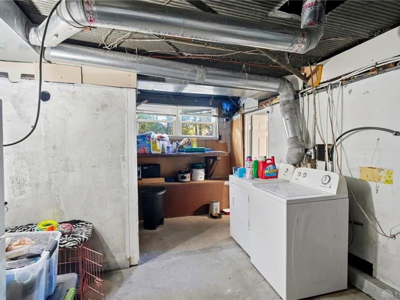 8946 Old Dayton Road, Dayton, OH 45417 Photo 41