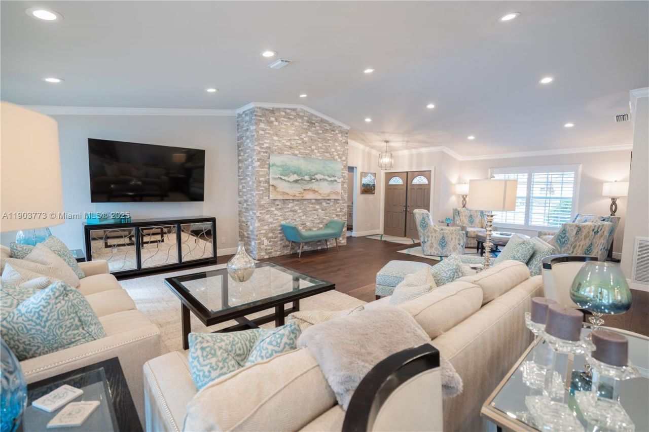 50 NW 128th Ave, Plantation, FL 33325 Photo