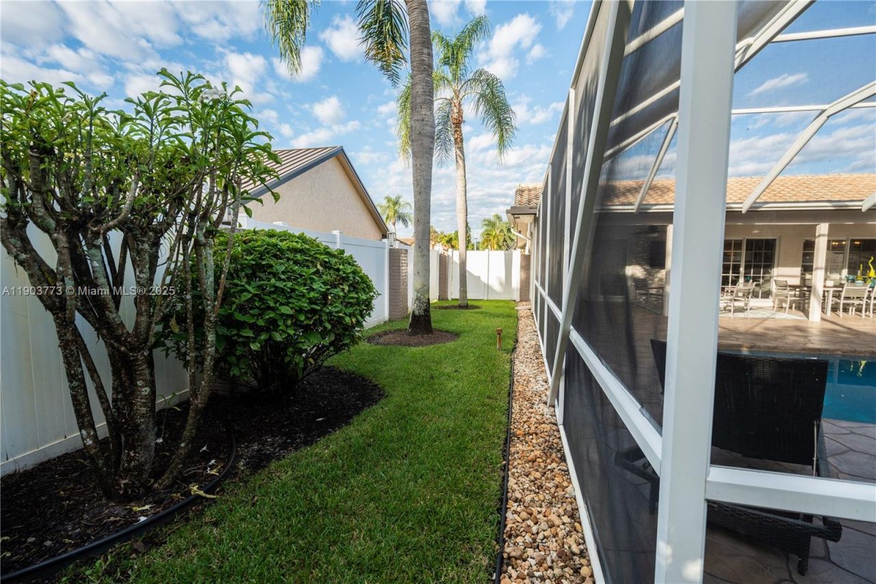 50 NW 128th Ave, Plantation, FL 33325 Photo